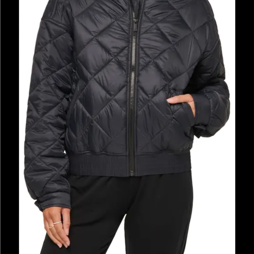 Travis Matthew jacket - Picture 3 of 5